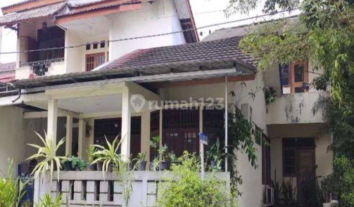 Rumah Hook dekat Stasiun LRT di perumahan Jatibening Pondok Gede Bekasi 1