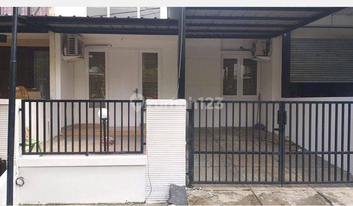 Rumah bersih siap huni di Kemang Pratama 1