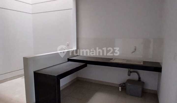 Disewakan Rumah Baru 2 Lt Cluster Eropa Sedayu City Kelapa Gading 2