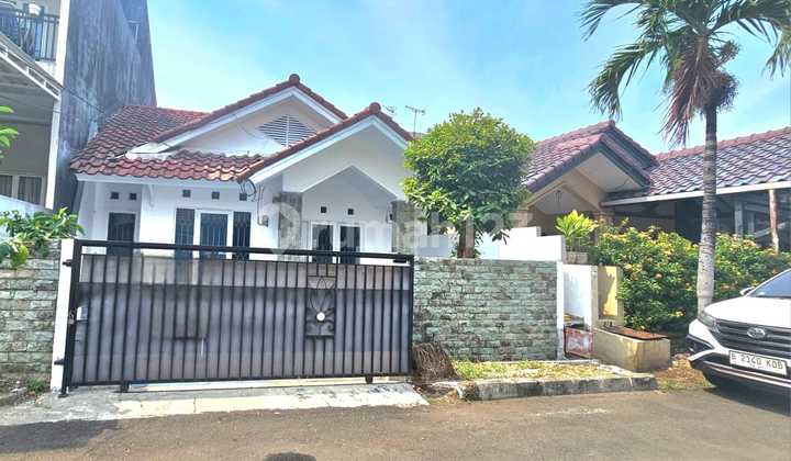 For Sale: Green Boulevard House, Harapan Indah, Bekasi For Sale: Green Boulevard House, Harapan Indah, Bekasi