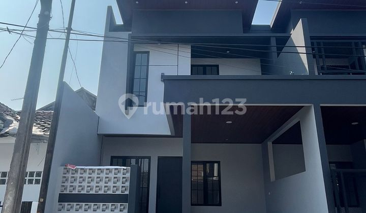 Rumah Brand New Murah Nego di Bulevar Hijau Harapan Indah Bekasi