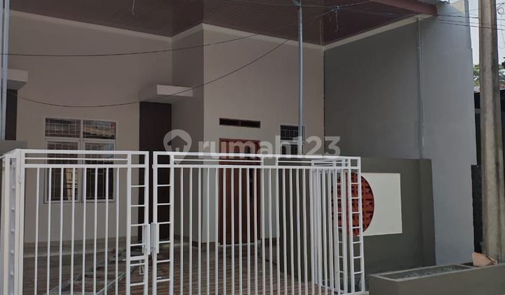 Strategic Ready-to-Occupy House in Bulevar Hijau Harapan Indah Bekasi