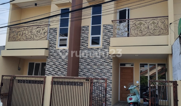 Dijual Cepat Rumah 2 Lantai Siap Huni di Jalan Masjid AL Ishlah Gondrong Cipondoh Tangerang