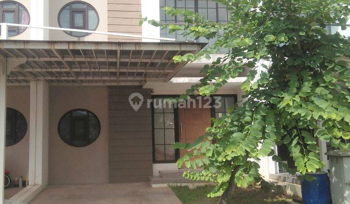 Disewakan Rumah 2lt di Cluster East Asia 6x18m, 5AC, Green Lake City 1