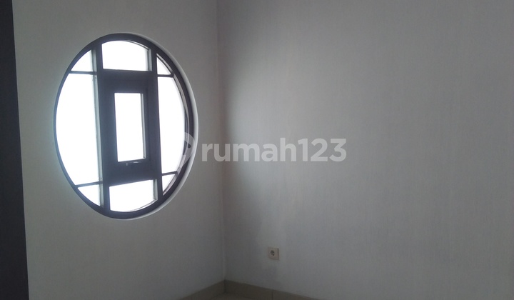 Disewakan Rumah Green Lake City di Cluster East Asia 6X18m, 5Ac 2