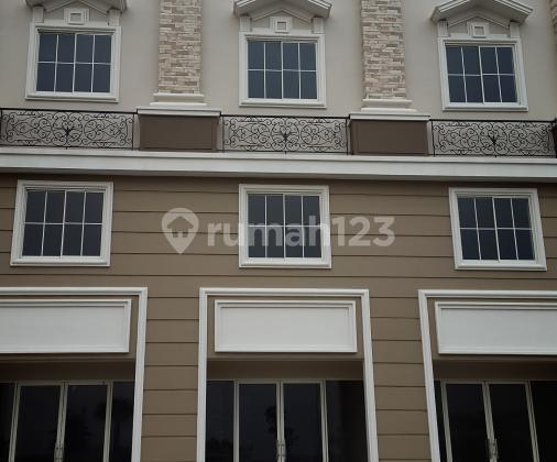 Ruko CBD Green Lake City, Front Facing Unit, Rarely Available..!!