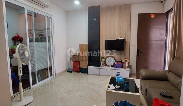 Disewakan Rumah Metland Posisi Hook 2 Lantai Lokasi Strategis, Full Furnish, Siap Huni Direnov Dan Didesign Sendiri Oleh Owner  1