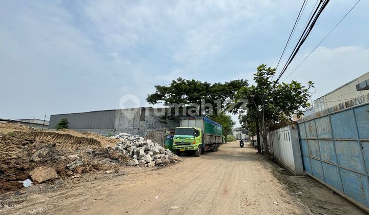 Dijual Cepat Murah Tanah Luas 1600m2 Lokasi Super Bagus di Jalan Utama Masuk Kontainer 2 Arah, Tanah Komplek Pergudangan Kavling Dpr Cipondoh Tangerang