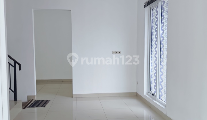 Disewakan Rumah Green Puri Hoek Full Bangunan Siap Huni, Jakarta Barat 2