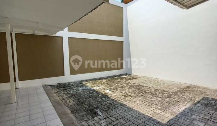 Disewakan Rumah Europe Green Lake City Ukuran 10 x 20 Bagus Disewakan Rumah Europe Green Lake City Ukuran 10 x 20 Bagus