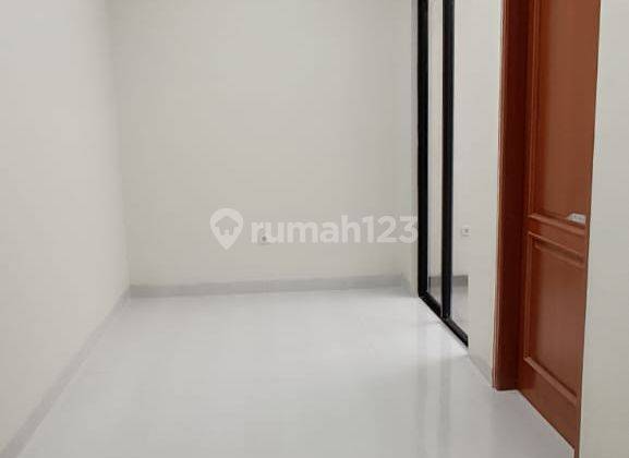 Rumah 2 lantai di Perumahan Kosambi Baru, Jakarta Barat. 2