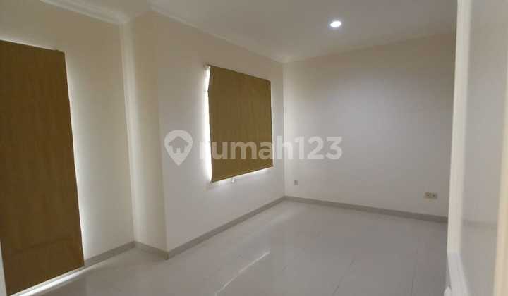 For Rent Europe Green Lake City House Size 10 x 20 Nice 2