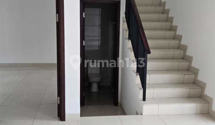 Disewakan Rumah Green Lake City Cluster Asia Kosongan Siap Huni 2