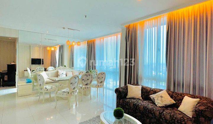 Apartemen Via Ciputra World 3 BR Lt 21 Klasik Eropa Full Furnish 1