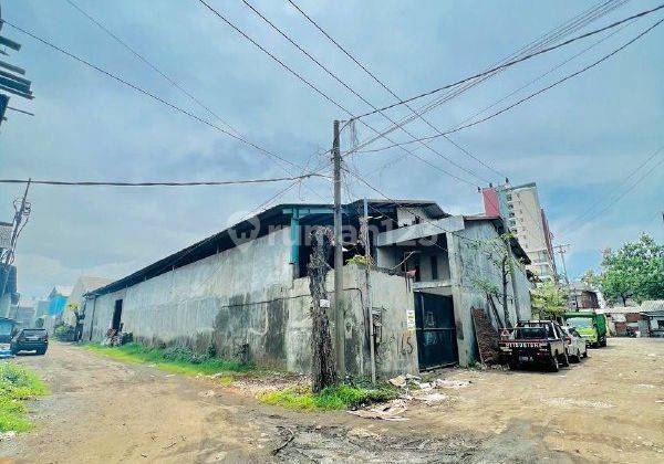 Sewa Gudang Gunung Anyar Lokasi Strategis Dekat Tol Posisi Hoek 1