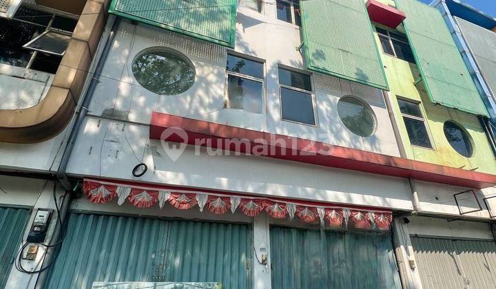 Ruko Raya Ahmad Yani 3,5 Lantai Lokasi di 0 Jalan Raya Frontage