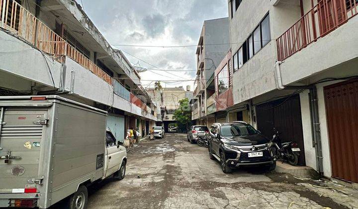 RUKO 4,5 LANTAI DI KOMPLEK JALAN GEMBONG, PASAR ATOM 2