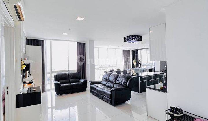 Apartemen Via Ciputra World 3 BR Lantai 18 Full Furnished Mewah 1
