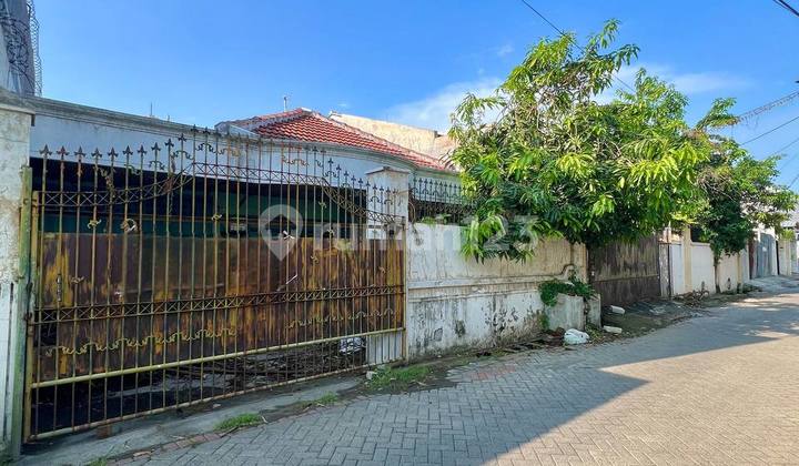 Land Counting House in Lebak Arum, Kenjeran, 25 Meters Wide, South Facing