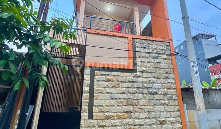 Rumah Kos Aktif di Keputih Tegal Timur 7 Kamar Tidur Full Perabot 2