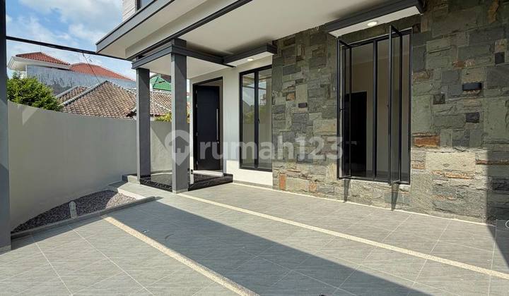 Rumah Baru Modern di Perumahan Sutorejo Prima 2 Lantai Tipe Hoek 2