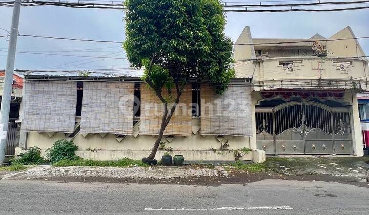Commercial Property Land Calculation Embong Wungu 1 Floor Location in CBD Surabaya Commercial Property Land Calculation Embong Wungu 1 Floor Location in CBD Surabaya