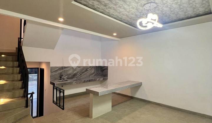 Rumah Baru di Perumahan Purimas 3 Lantai Free All Biaya Tipe D