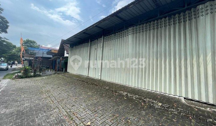 Commercial Land and Building Lease on Provincial Highway Pare, Kediri Regency