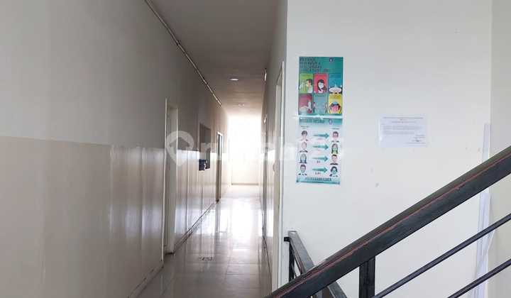 4-Storey Building in Harapan Indah Suitable for Office, School, Clinic, Gym, Land Area 1000, Spacious Parking, Roadside Location.