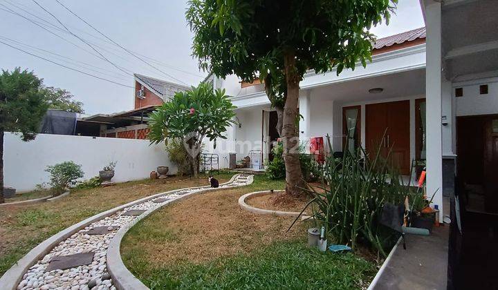 Rumah Dekat Gerbang Tol di Pulo Gebang, Jakarta Timur.  2