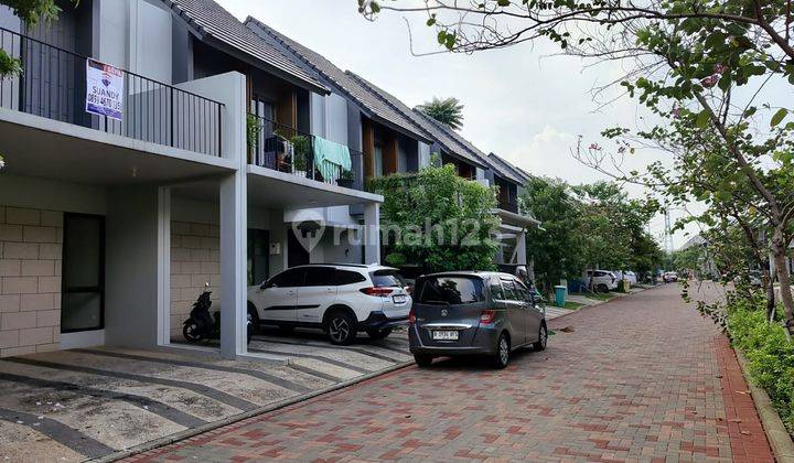 Rumah Di Perumahan Wisteria Cakung, Jakarta Timur 1