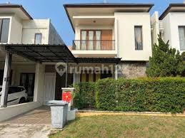 Dijual rumah hoek pinggir jalan siap huni cocok untuk usaha di harapan indah, bekasi barat Harga 5.5 m/nego 2