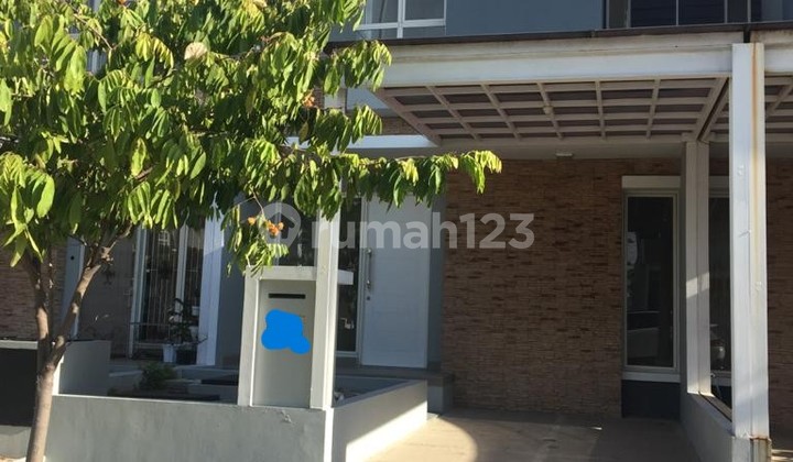 Di sewakan rumah bagus 2.lantai di cluster vasana harapan indah bekasi Di sewakan rumah bagus 2.lantai di cluster vasana harapan indah bekasi