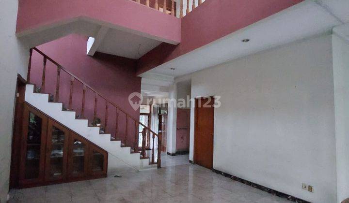 Dijual Rumah Bawah Njop di Depok 2