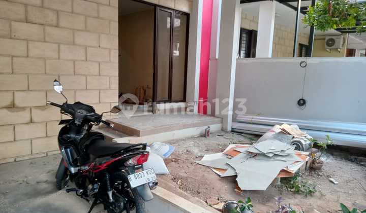 For Rent 2-Story House in Taman Sari Cluster, Harapan Indah Bekasi