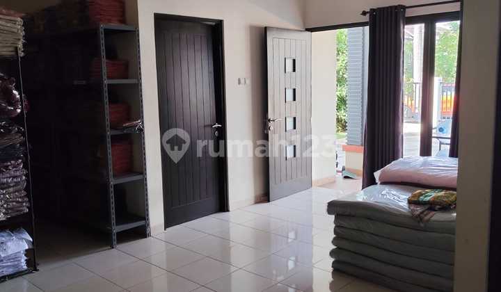 FOR SALE Hook House in Aralia Cluster, Harapan Indah 2 Housing Estate