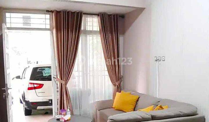 Rumah Renov Semi Furnished HGB Sektor 6 Gading Serpong, Tangerang 4