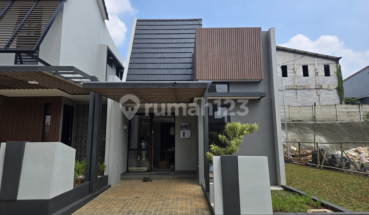 For Sale: 1-Story House near BSD Tangerang Toll Road - Cozy & Stylish, Move-in Ready, 10 Minutes to Train Station.