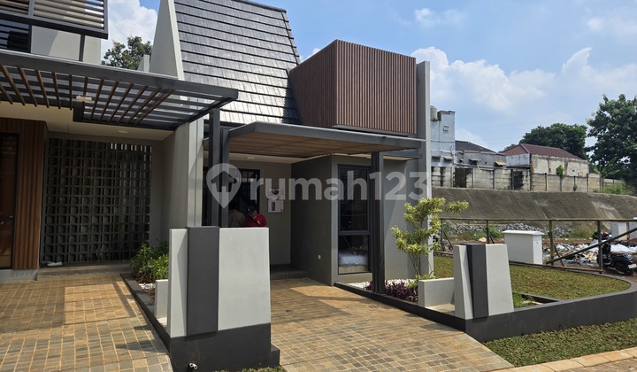 For Sale: 1-Story House in BSD Tangerang - Near BSD Toll Road and Train Station, Move-In Ready & Prime Location, Cozy & Serene