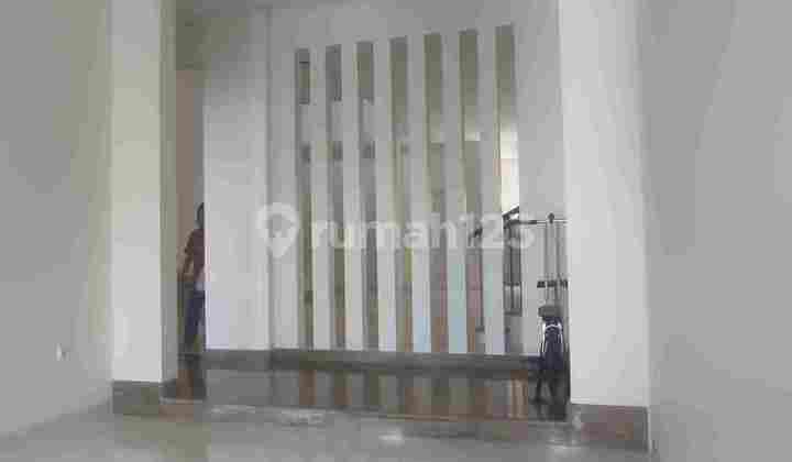 Jemursari Timur, Mewah, Jalan Lebar 2