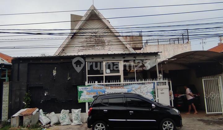 Ry Pucang Adi jln ramai bisa usaha