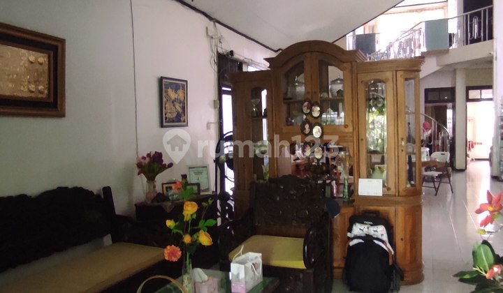 Manyar Rejo, Hadap Lapangan, Kota Surabaya Timur Dekat Rungkut 2