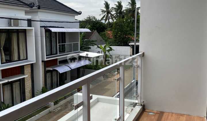 Rumah 2 Lantai 900 Jutaan Dekat Jalan Utama 15 Menit Ke Tol Cijago 2