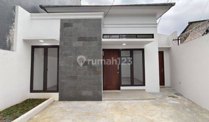 Rumah Pinggir Jalan | 700 Jutaan |  5 Menit ke Tol Cimanggis Golf & Cibubur | Free Biaya - Biaya 1