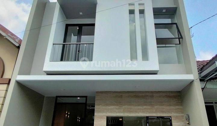 Rumah Modern Minimalis Siap Huni di Mekar Wangi 1