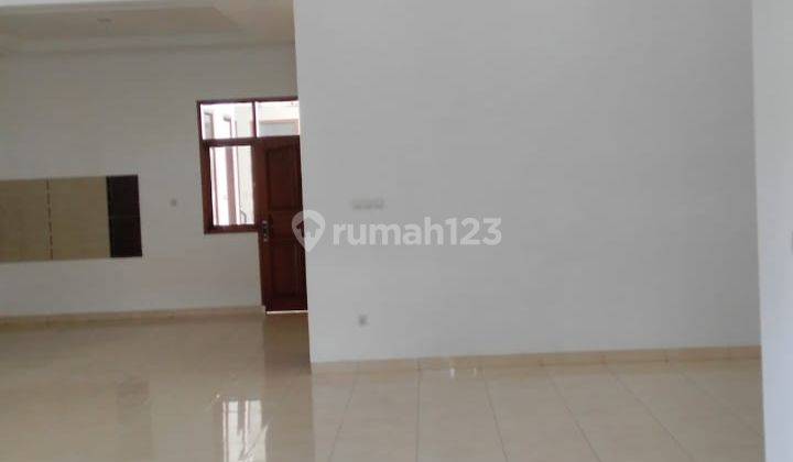 Dijual, Rumah nyaman siap huni di Bandung 2