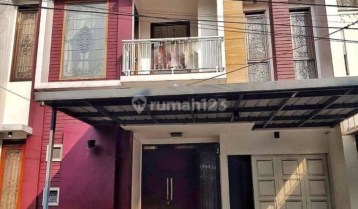 Rumah minimalis 2 Lantai super nyaman di Buah batu 1