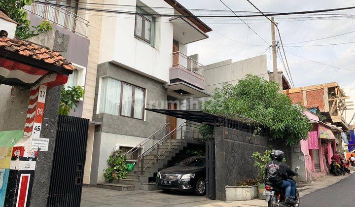 Rumah Minimalis Modern super nyaman di Gagak Sayap Surapati 2