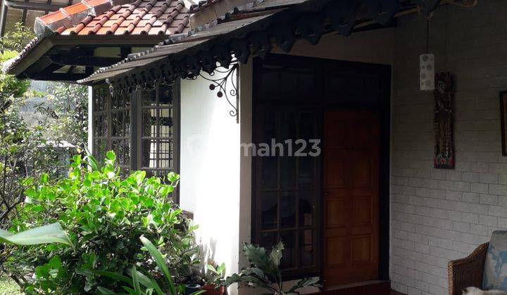 Rumah asri super nyaman siap huni di Gegerkalong 1