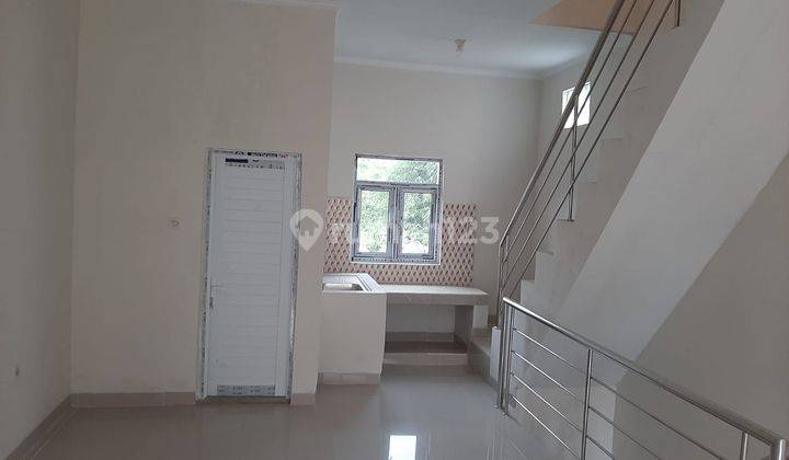 Ruko cantik siap pakai lokasi strategis di Padalarang - Purwakarta 8